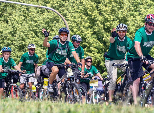 Bitte lächeln für die Sportografen und eine tolle Erinnerung an das 20. SZ-Fahrradfest 2015